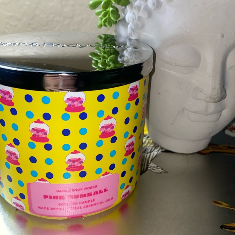 Bath and Bodyworks Three Wick Candle Pink Bubblegum 💕Brand New Collection